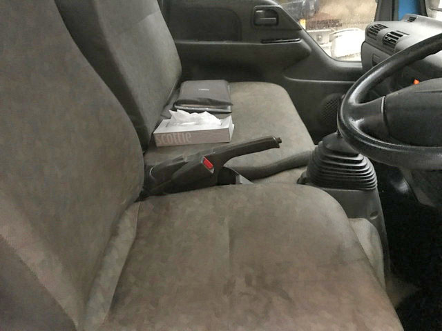 いすゞエルフローダーダンプ小型（2t・3t）[写真20]