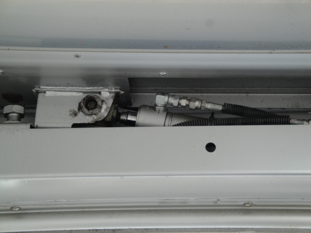 三菱ふそうファイターアルミウイング増トン（6t・8t）[写真10]