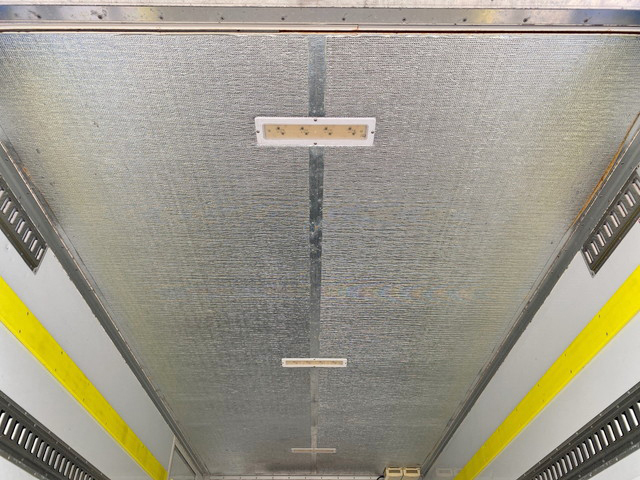 三菱ふそうキャンター冷凍車（冷蔵車）小型（2t・3t）[写真12]