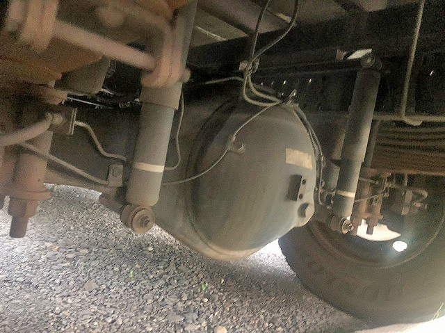 三菱ふそうキャンタークレーン3段小型（2t・3t）[写真13]