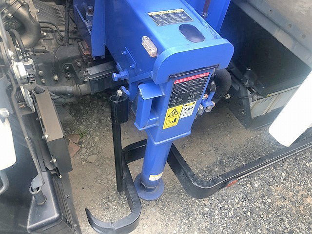 三菱ふそうキャンタークレーン3段小型（2t・3t）[写真06]