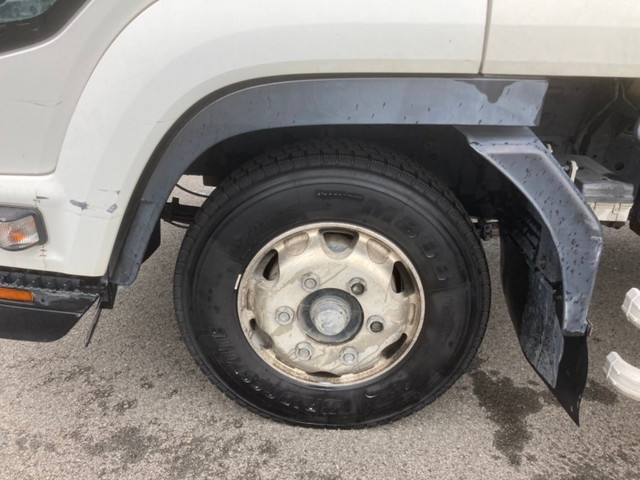 いすゞフォワードアルミウイング中型（4t）[写真17]