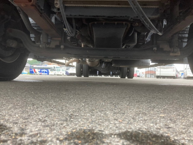 いすゞフォワードアルミウイング中型（4t）[写真18]