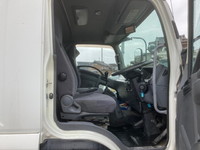 いすゞフォワードアルミウイング中型（4t）[写真21]