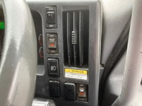 いすゞフォワードアルミウイング中型（4t）[写真26]