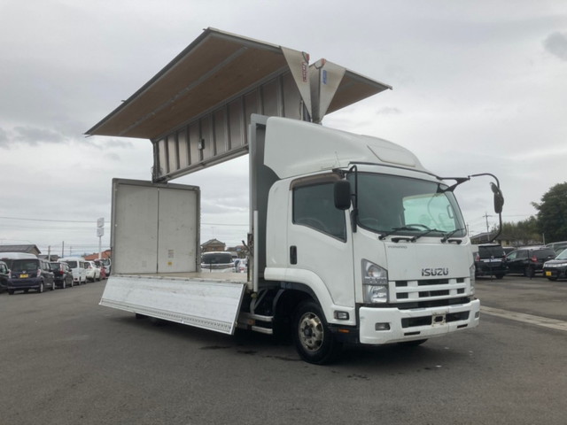 いすゞフォワードアルミウイング中型（4t）[写真07]