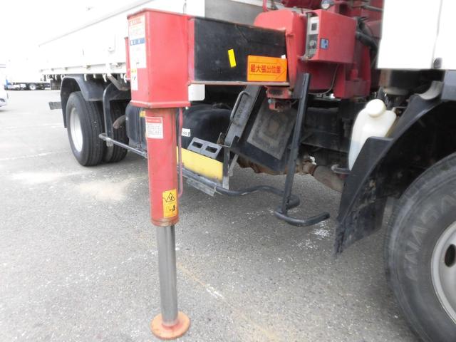 いすゞエルフクレーン3段小型（2t・3t）[写真12]