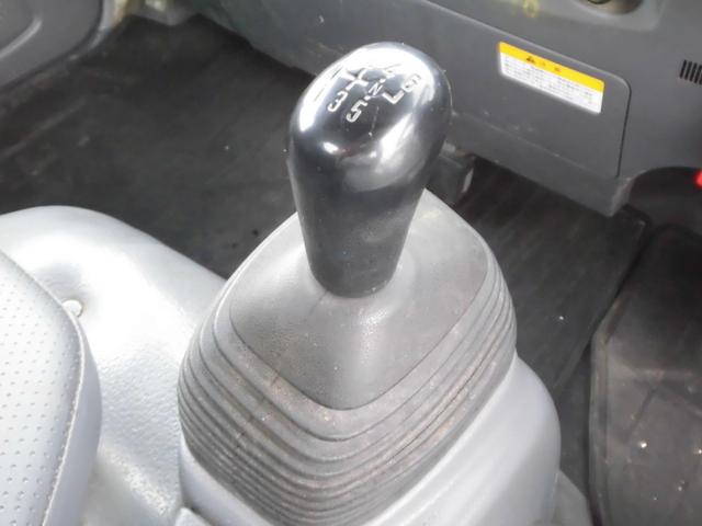 いすゞエルフクレーン3段小型（2t・3t）[写真26]