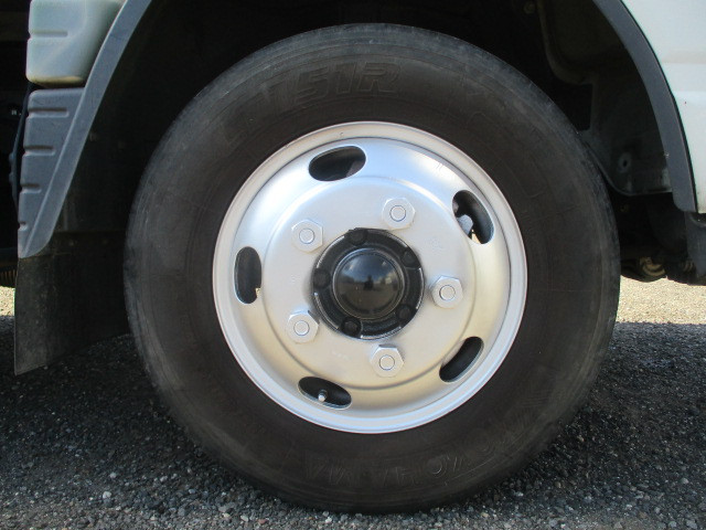 三菱ふそうキャンターアルミブロック小型（2t・3t）[写真19]