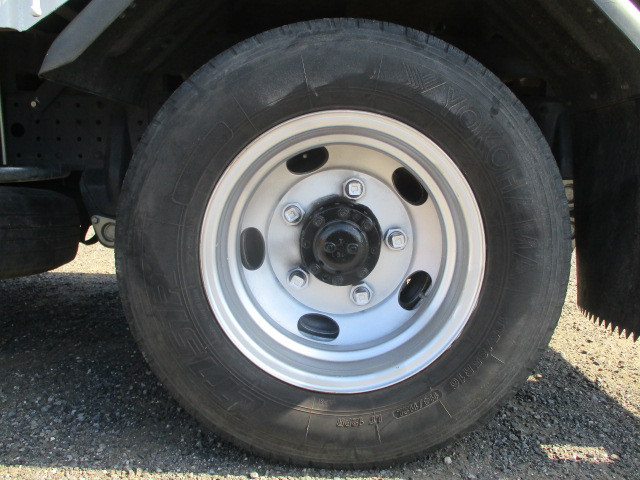 三菱ふそうキャンターアルミブロック小型（2t・3t）[写真24]