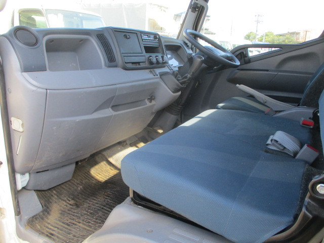 三菱ふそうキャンターアルミブロック小型（2t・3t）[写真31]