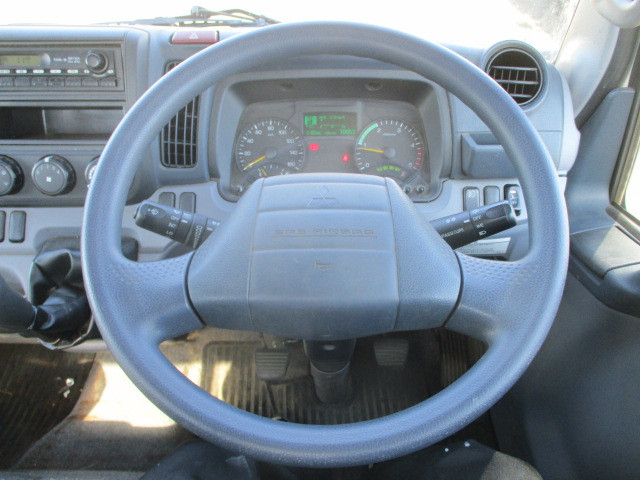 三菱ふそうキャンターアルミブロック小型（2t・3t）[写真33]