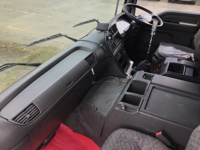 いすゞギガミキサー車（コンクリートミキサー）大型（10t）[写真34]