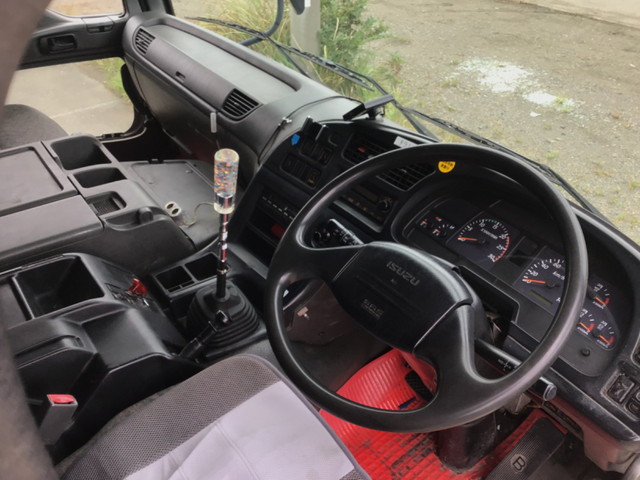 いすゞギガミキサー車（コンクリートミキサー）大型（10t）[写真36]