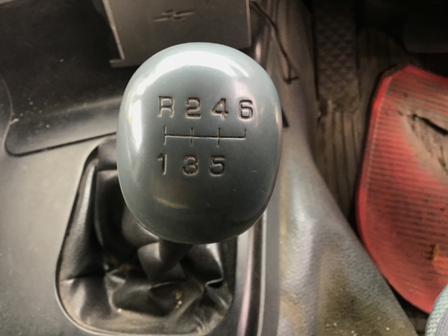 三菱ふそうスーパーグレートミキサー車（コンクリートミキサー）大型（10t）[写真38]