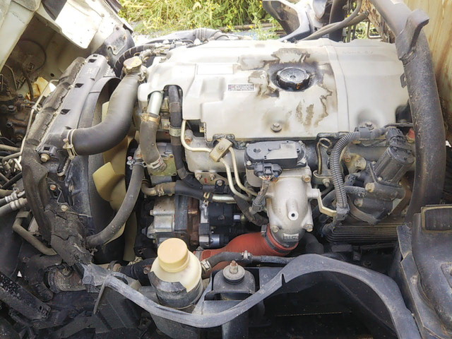 三菱ふそうキャンターダンプ小型（2t・3t）[写真18]