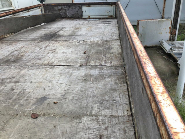 トヨタトヨエース平ボディ小型（2t・3t）[写真08]