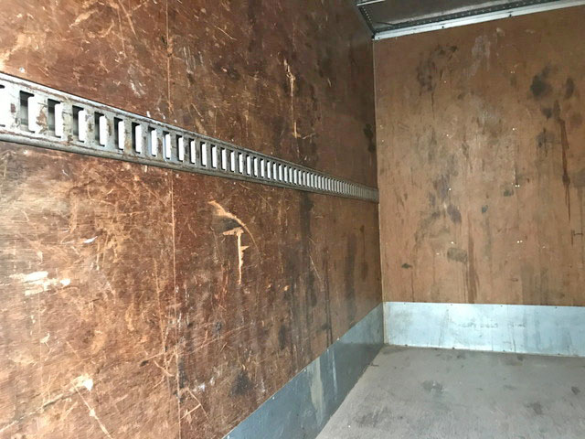 いすゞエルフアルミバン小型（2t・3t）[写真09]