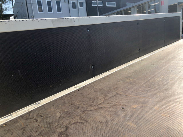 トヨタトヨエース平ボディ小型（2t・3t）[写真14]