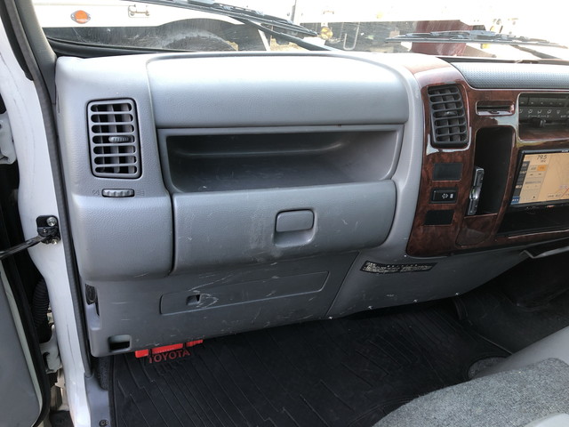 トヨタトヨエース平ボディ小型（2t・3t）[写真34]