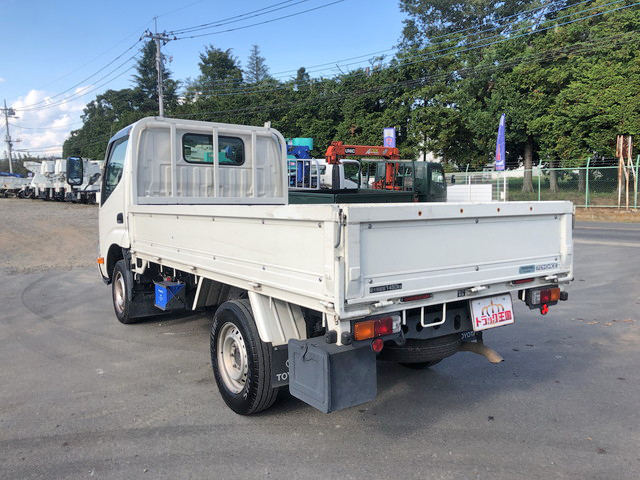 トヨタトヨエース平ボディ小型（2t・3t）[写真04]