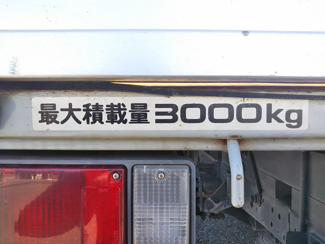 いすゞエルフアルミブロック小型（2t・3t）[写真13]