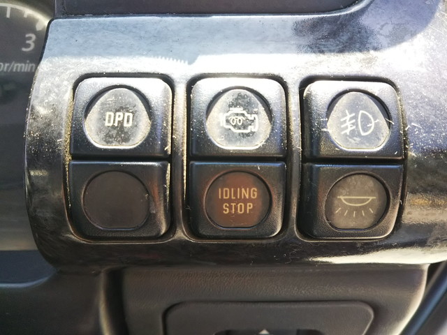 いすゞエルフアルミブロック小型（2t・3t）[写真34]