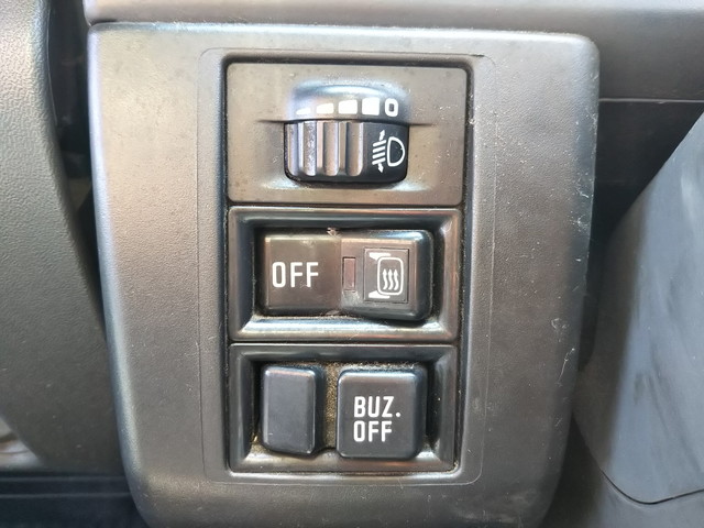 いすゞエルフアルミブロック小型（2t・3t）[写真35]