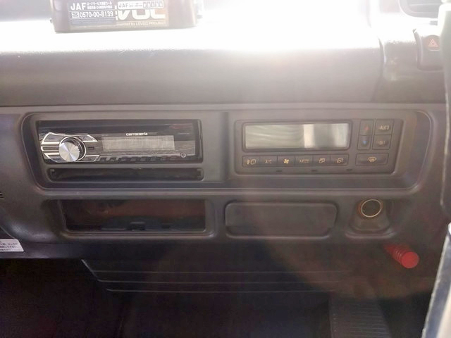 いすゞエルフアルミブロック小型（2t・3t）[写真36]