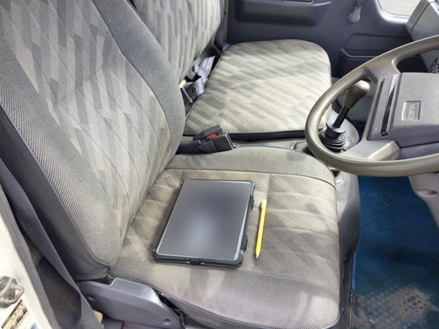 トヨタハイエース平ボディ小型（2t・3t）[写真20]