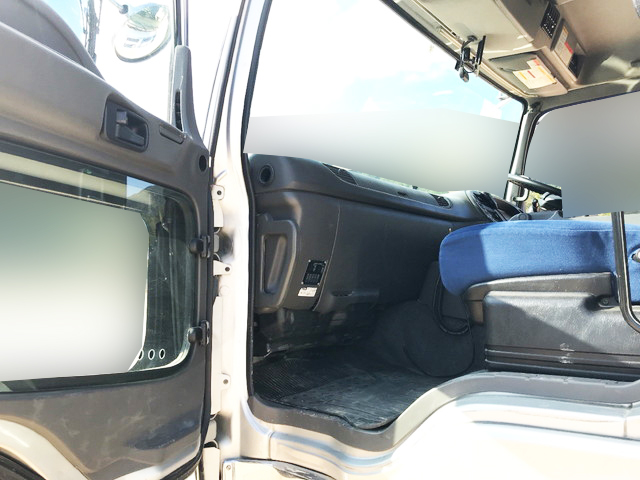 いすゞギガダンプ大型（10t）[写真21]