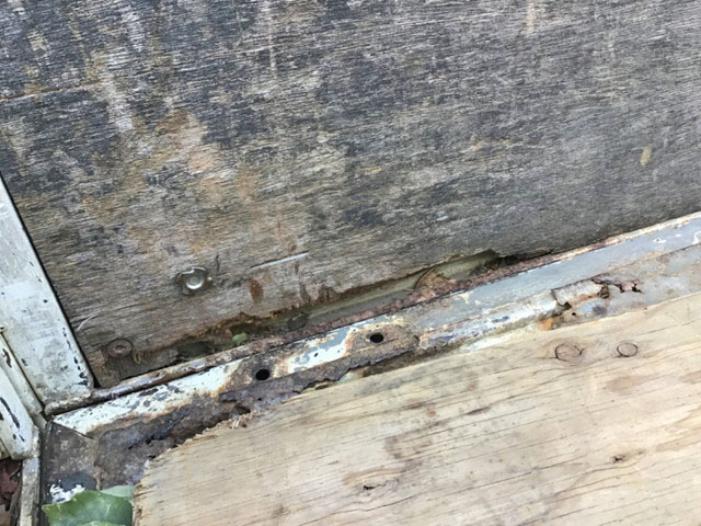 トヨタトヨエース平ボディ小型（2t・3t）[写真10]