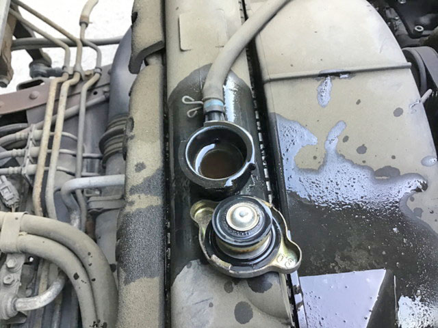 トヨタトヨエース平ボディ小型（2t・3t）[写真11]