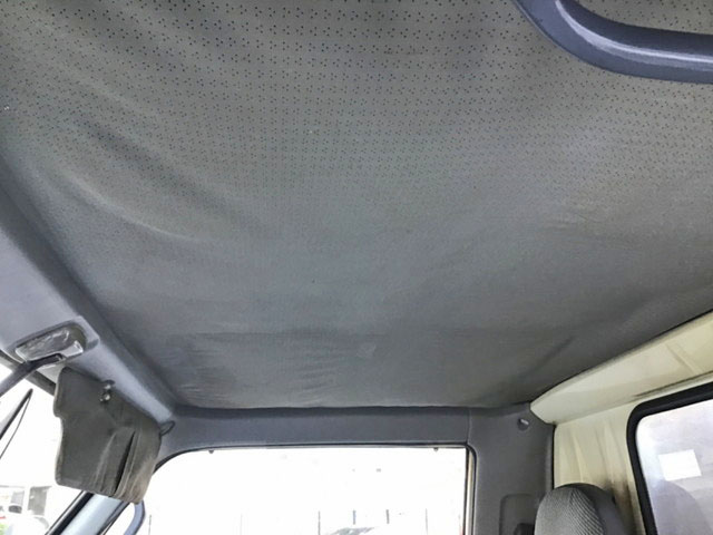 トヨタトヨエース平ボディ小型（2t・3t）[写真17]