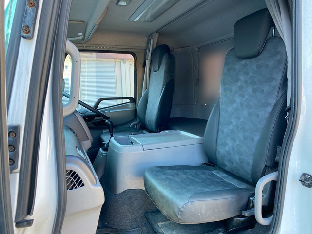 UDトラックスコンドルユニック4段増トン（6t・8t）[写真28]