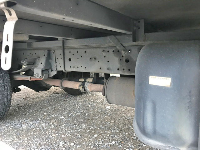 いすゞエルフアルミバン小型（2t・3t）[写真15]