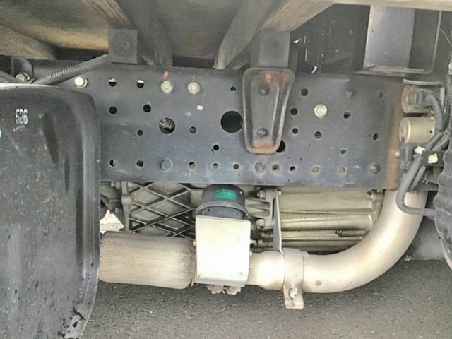 三菱ふそうキャンター平ボディ小型（2t・3t）[写真11]