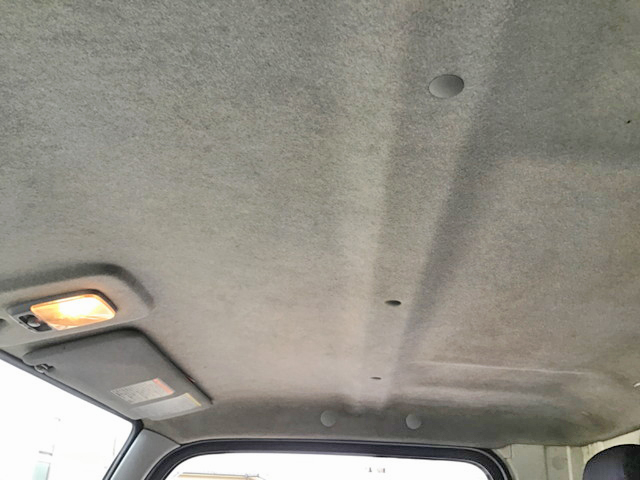 三菱ふそうキャンター平ボディ小型（2t・3t）[写真20]