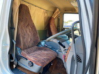 三菱ふそうファイター冷蔵冷凍ウイング中型（4t）[写真28]