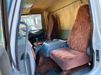 三菱ふそうファイター冷蔵冷凍ウイング中型（4t）[写真30]