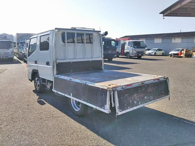 三菱ふそうキャンターダブルキャブ（Wキャブ）小型（2t・3t）[写真06]