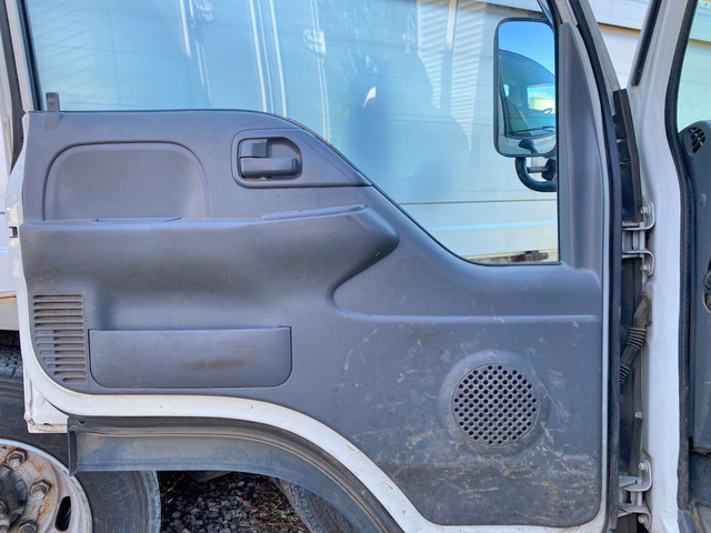 いすゞエルフクレーン3段小型（2t・3t）[写真31]