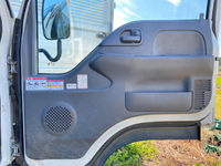 いすゞエルフクレーン3段小型（2t・3t）[写真32]