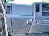 いすゞエルフクレーン3段小型（2t・3t）[写真33]