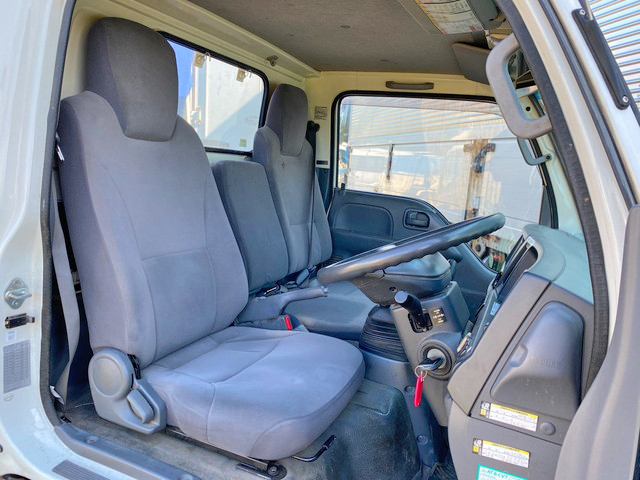 いすゞエルフクレーン3段小型（2t・3t）[写真35]