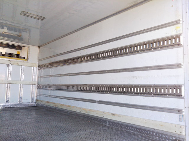 三菱ふそうキャンター冷凍車（冷蔵車）小型（2t・3t）[写真13]