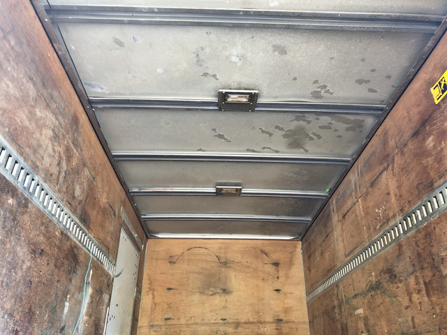 いすゞエルフパネルバン小型（2t・3t）[写真13]