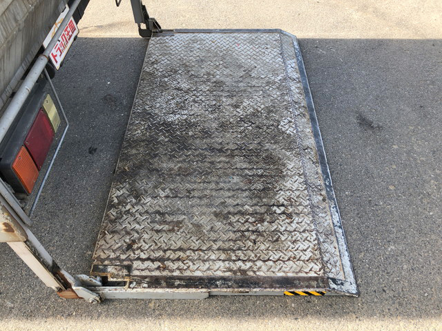 いすゞエルフパネルバン小型（2t・3t）[写真17]