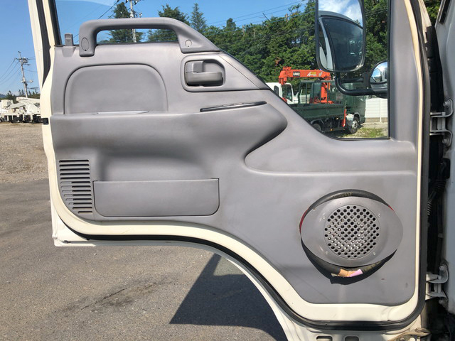 いすゞエルフパネルバン小型（2t・3t）[写真29]