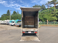 いすゞエルフパネルバン小型（2t・3t）[写真09]